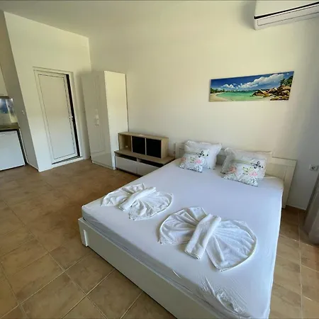 Menada Kalia Apartman *